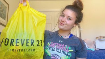 HUGE SUMMER CLOTHING HAUL: URBAN OUTFITTERS, FOREVER21, MAC, ULTA, AMERICAN EAGLE